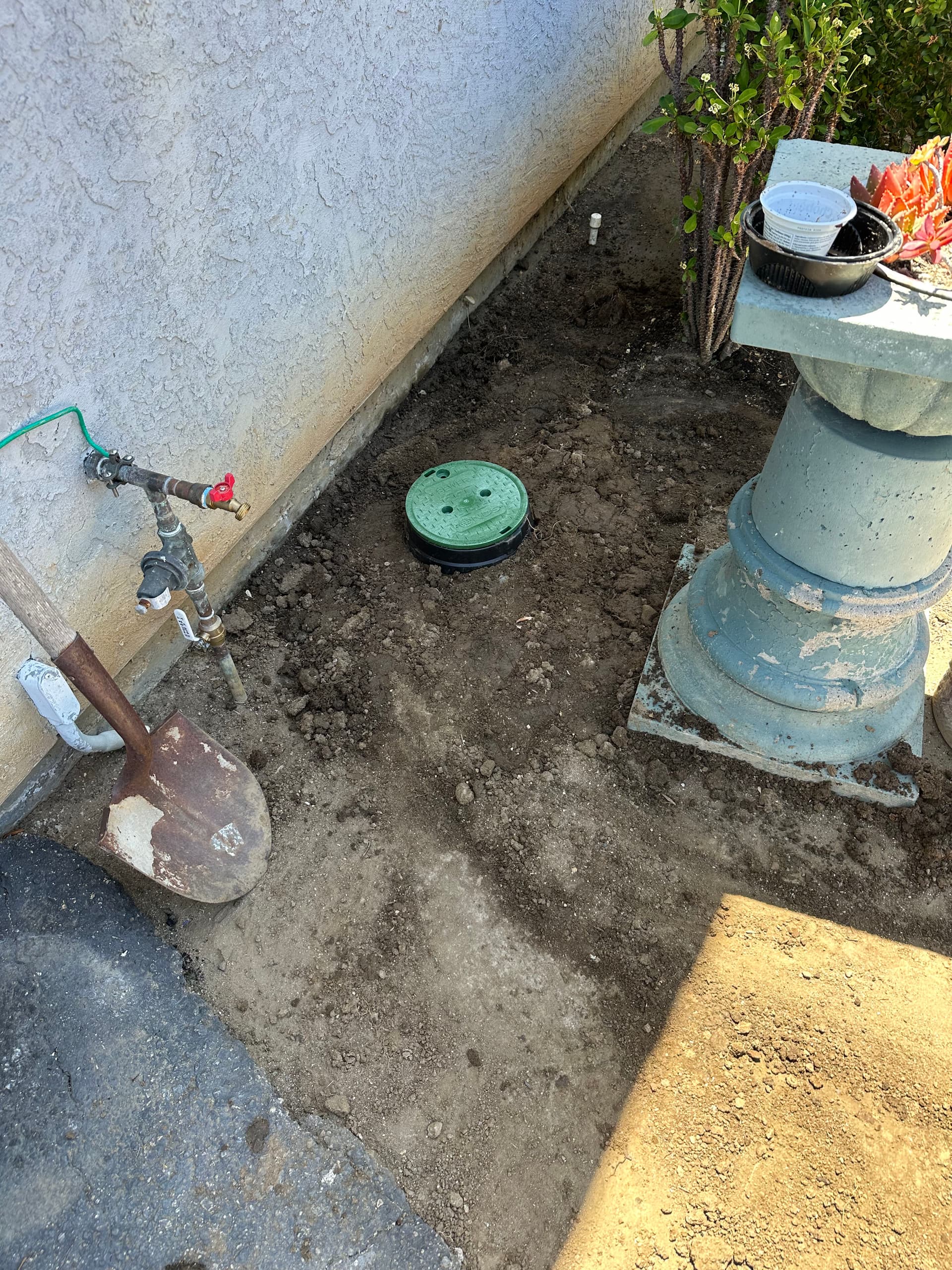 Gallery photos for Old Worn-Out Valve Replaced With a New Ball Valve and Yard Box: Image #2
